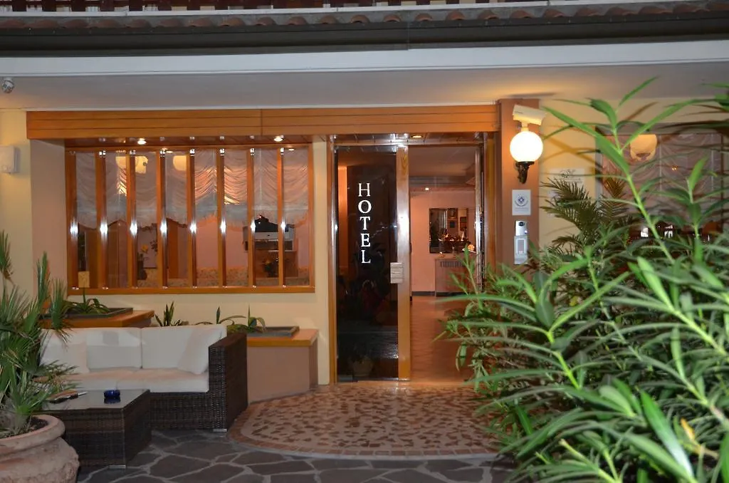 Hotel Monique Cervia