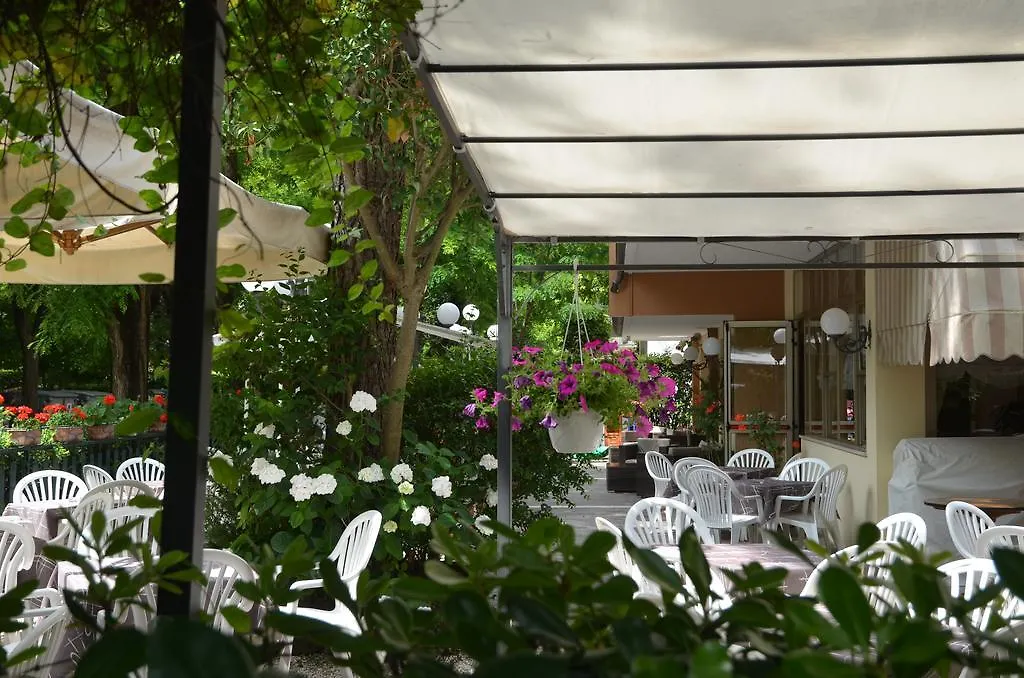 Hotel Monique Cervia İtalya