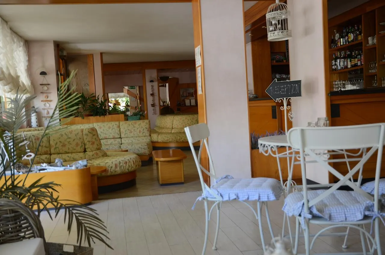 Hotel Monique Cervia İtalya